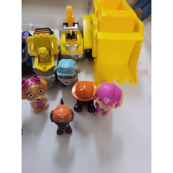 Mixed Lot of PAW PATROL Action Figures & Vehicles cake toppers etc.. - Picture 6 of 13